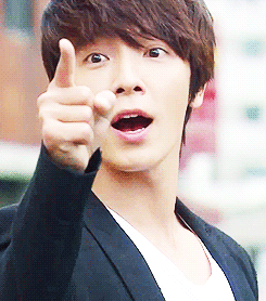 帅哥你给我记住我说的就是你gif动图_动态图_表情包下载_soogif