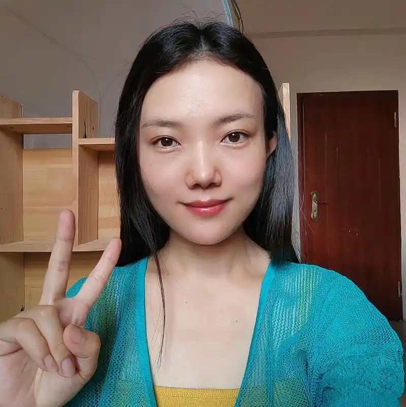 我来爆丑照了,素颜无美颜生活照.