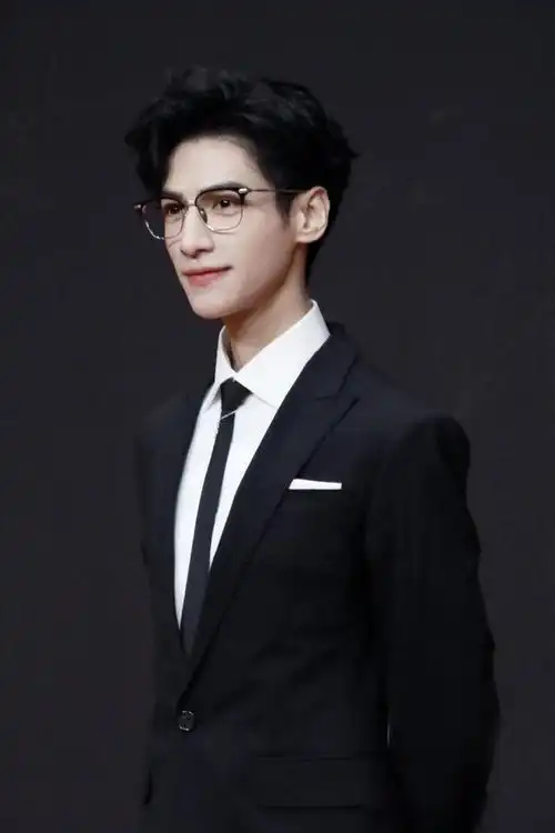 陌上公子温文尔雅罗云熙真的太有魅力了气质清雅又风度翩然