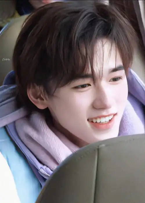 我的可爱宝宝!#宋亚轩一下岛就发微博了