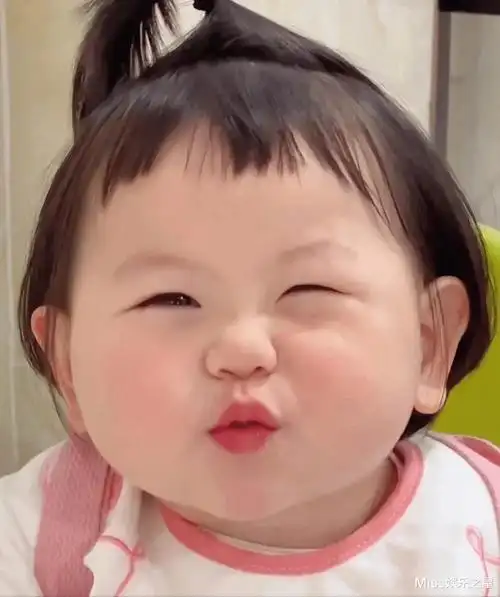 网红萌娃瑶一瑶遭网暴,因不配合拍照被批耍大牌,粉丝怒怼键盘侠_因为