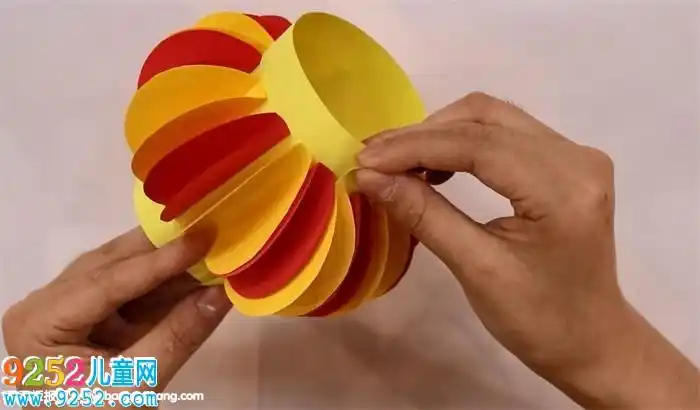 怎样制作立体手工灯笼 创意手工制作