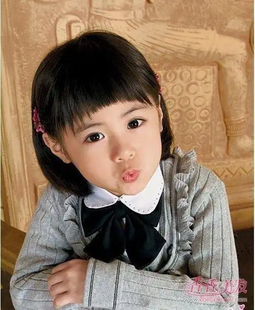 首页流行发型儿童发型宝宝剪蘑菇头好看吗女宝宝今年最流行的短发