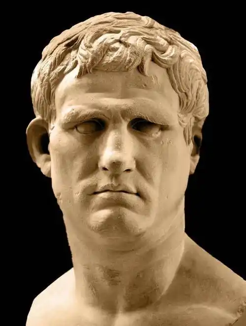 这个石膏刺客一下子戳到了我的心巴