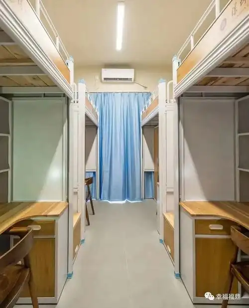 效果图"宿舍楼投入使用以后,我们将聘请专业的管理队伍入驻,为学生