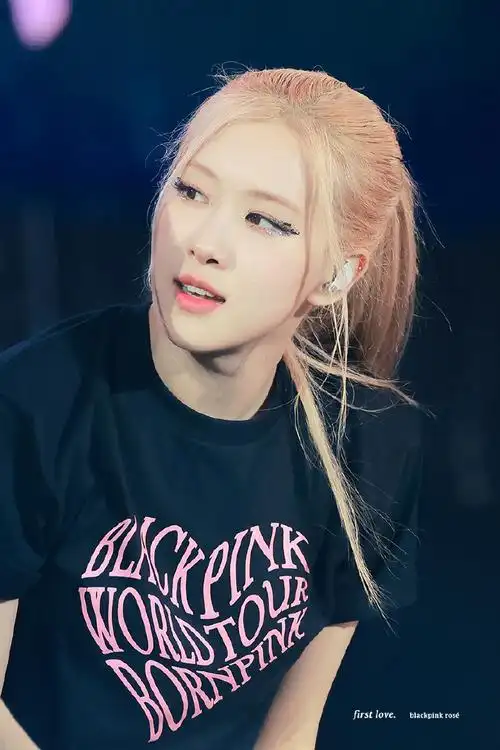 #朴彩英清爽初恋##朴彩英金发缪斯#