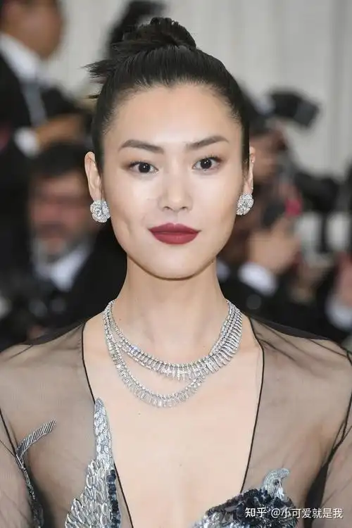 何晋龙解读做什么削骨高级脸不好看吗