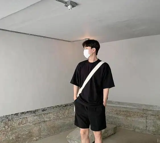 这样穿让你秒变清爽型男|短裤|t恤|长袜|穿搭|街头风_网易订阅