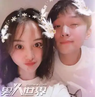 郑爽最近比较甜的是男朋友网友恋爱的小爽果然不同