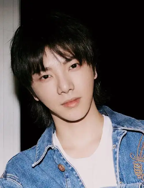 世界第一美貌##华晨宇美貌大赏##华晨宇全新唱作专辑希忘hope