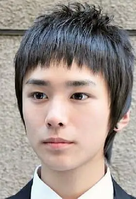 适合什么发型 鹅蛋脸男生帅气发型造型