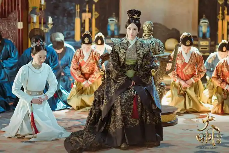 汤唯《大明风华》气场十足 孙若微温柔又坚韧_凤凰网娱乐_凤凰网