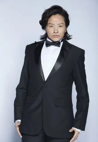 百变大咖秀最新宣传照 邓紫棋变黑人歌手