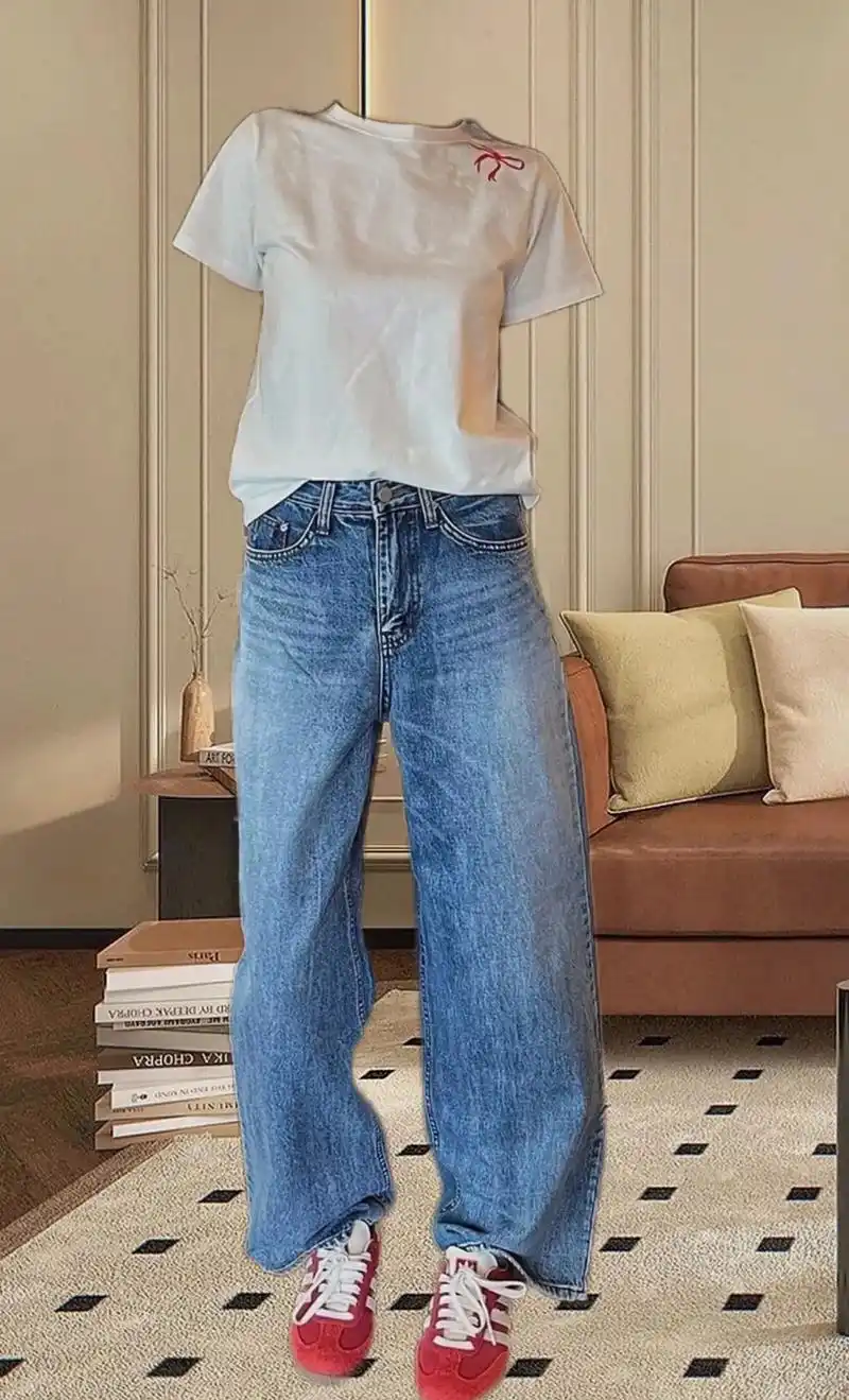春夏正肩短袖t恤宽松显瘦,搭配休闲牛仔裤