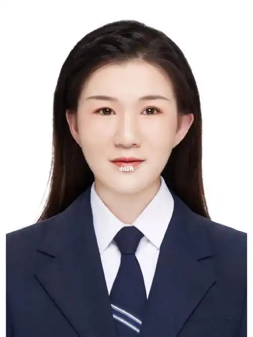 当时拍证件照的时候批图的就以我用的时候限制,不好好批.