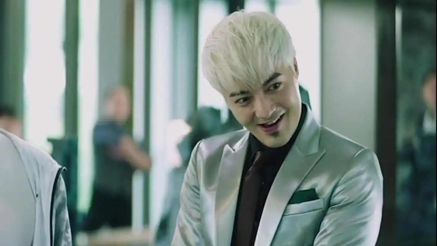 角头2白毛混混比大哥还嚣张猖狂