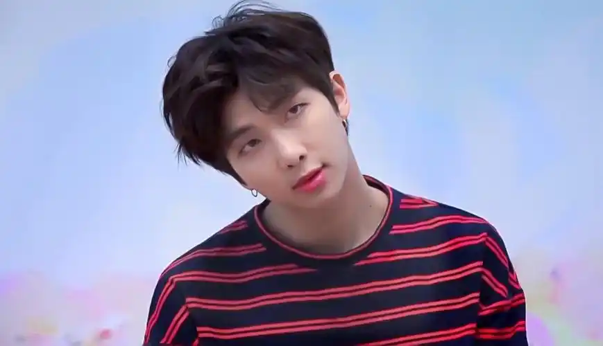 金南俊 - 堆糖,美图壁纸兴趣社区