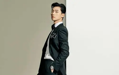 朴叙俊阳光帅气写真图片桌面壁纸