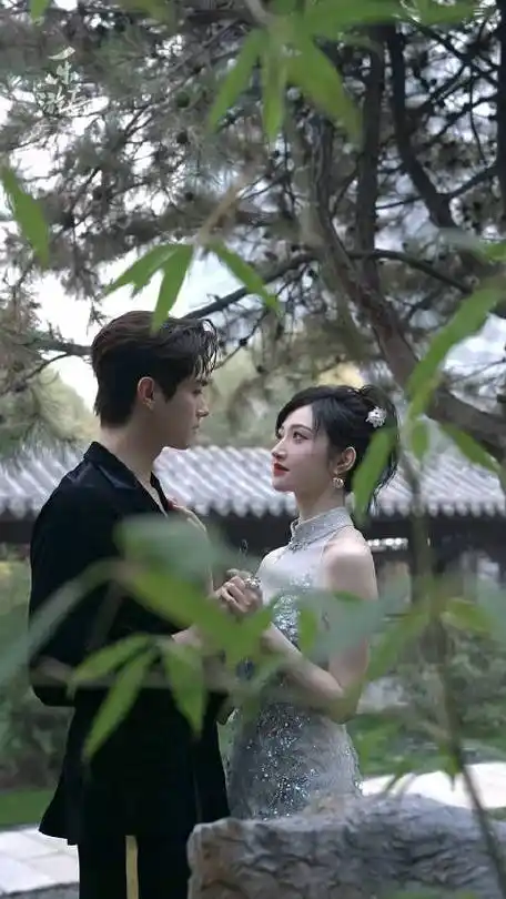 许凯景甜 园林风婚纱照模板