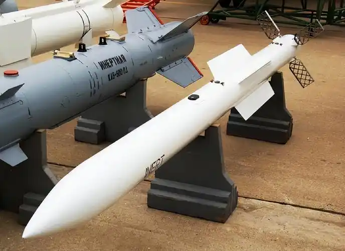 虽然借鉴了乌克兰方面的一些技术,但仍然属于国产空空导弹,而且性能