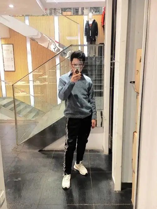 推荐一位92年的小哥哥身高170双子座76