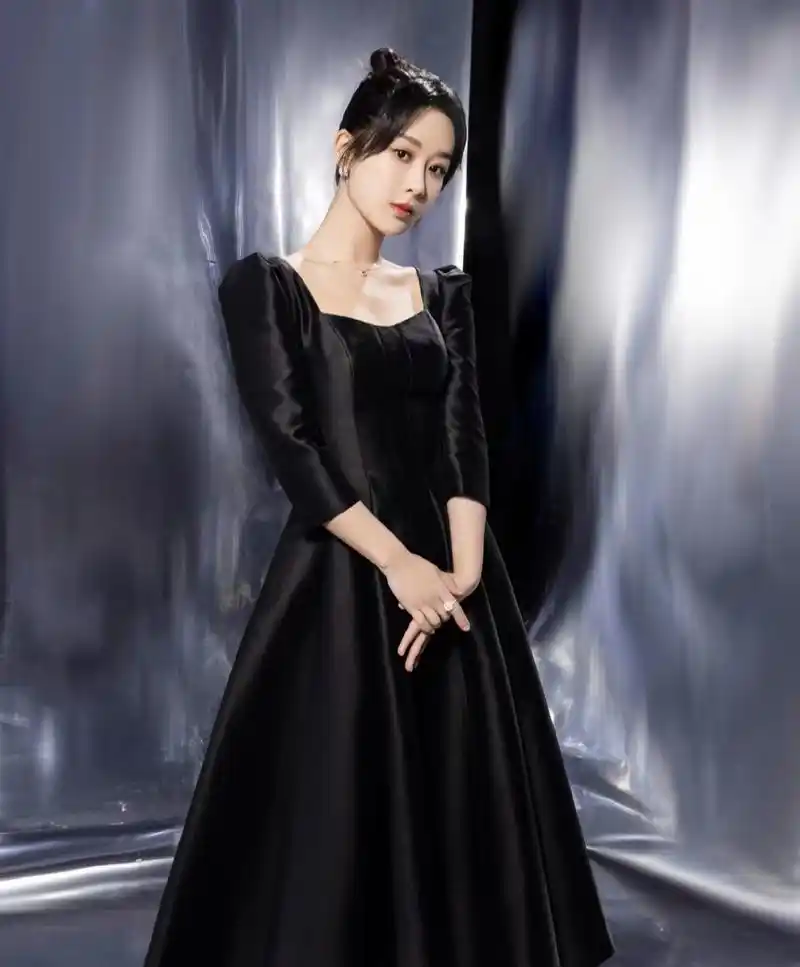 杨紫黑色公主裙