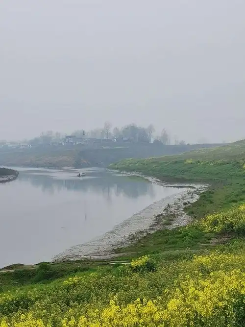 童年的记忆:故乡的小河