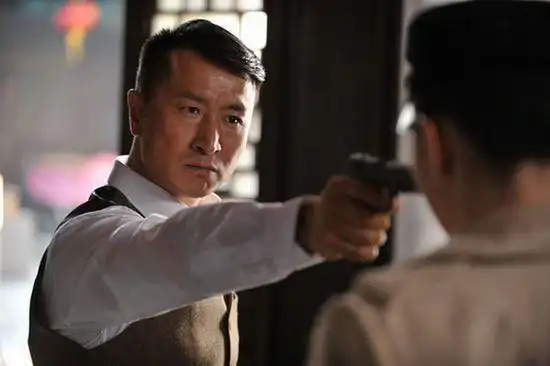 《猎狼人》济南热播 张笑君成中国版"福尔摩斯"