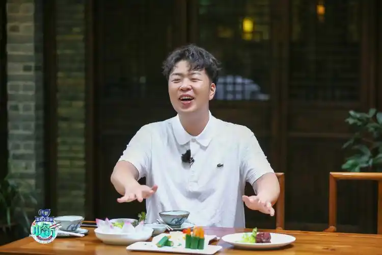 第九期剧照图片,分享一组杜海涛图片给大家,图中的明星图片壁纸会点缀