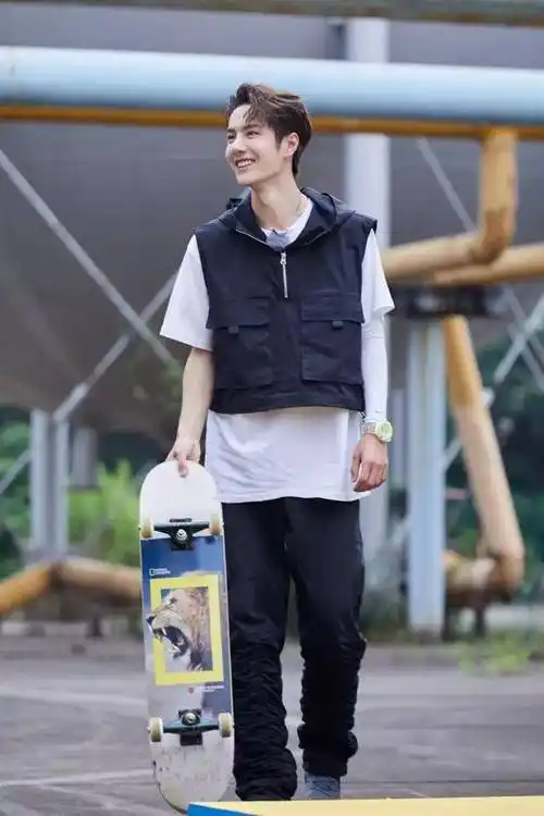 男明星时尚穿衣搭配,会穿搭的男明星