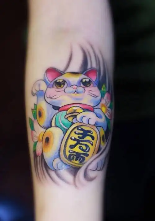 小臂招财猫纹身图片_成品腿部欧美写实动物黄岛青岛刺青青岛招财猫