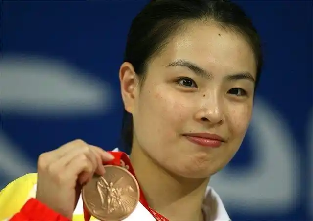 吴敏霞变漂亮了?这就是嫁给爱情才会有的模样吧!