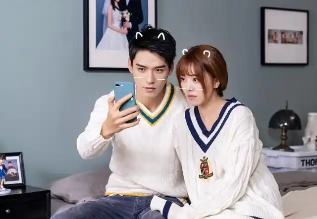 龚俊情人节晒卡点自拍剑眉星目太帅气历经三任绯闻女友仍单身