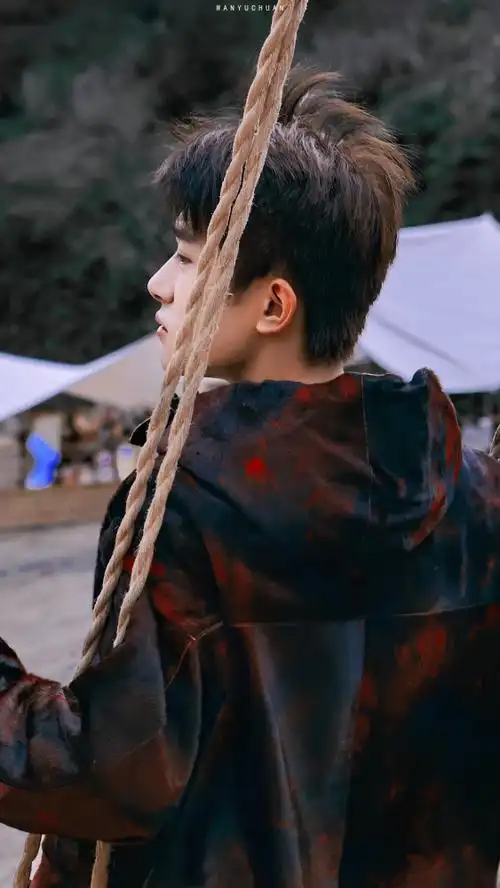 易烊千玺爱在日落黄昏时676767