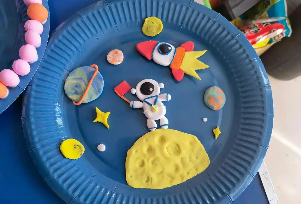 纸盘画.#手工diy #做手工我是认真的 #超轻粘土手工 # - 抖音