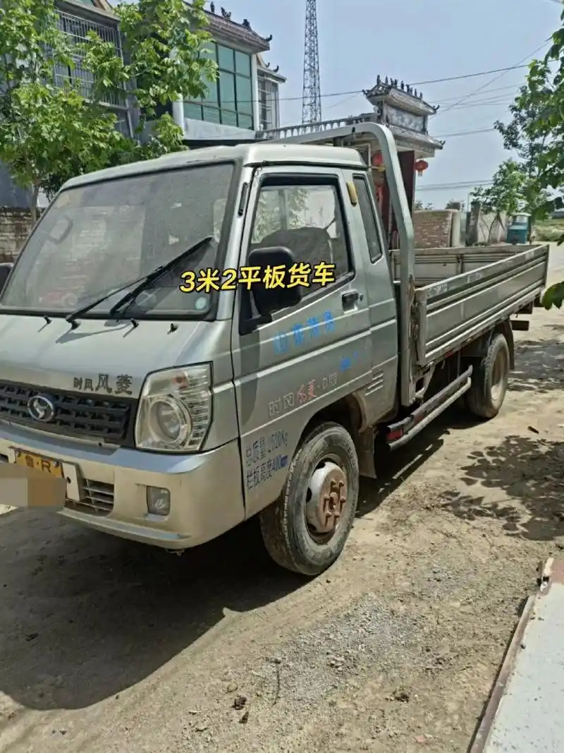 二手货车3米2平板货车 14年10月,3米2平板小货车,轮胎600一14,低速小