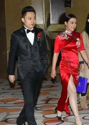 与邓超私密纹情侣纹身,闪离李光洁后转嫁刘烨,如今沦为单亲妈妈_郝蕾