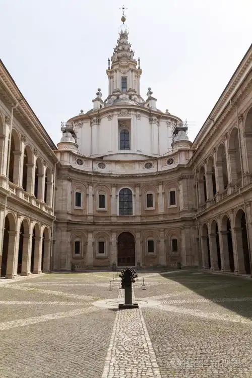 在中心的意大利,罗马大教堂照片-正版商用图片05r73g-摄图新视界