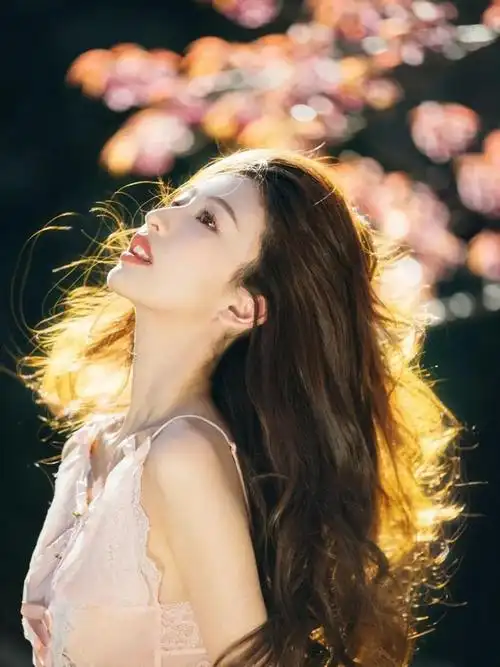 人像摄影甜美女孩梦幻光影