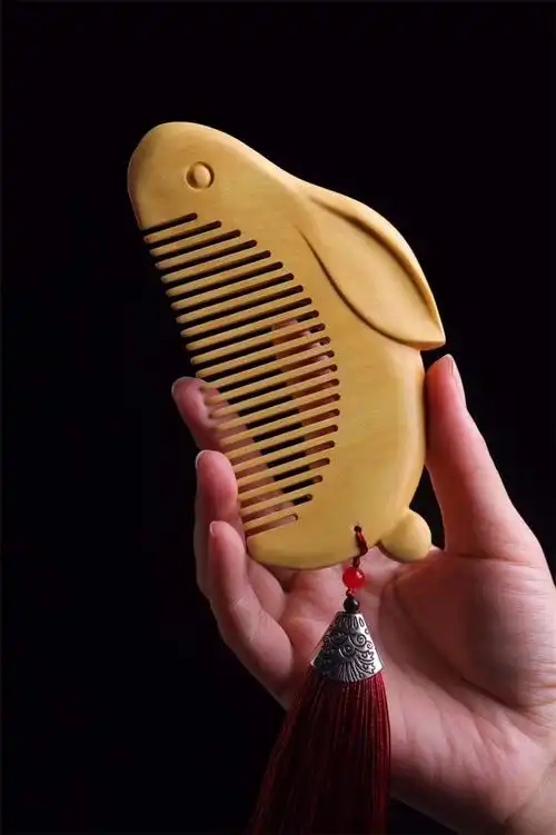洞狮 黄杨木梳黄杨木木梳居家女士梳发用品手工雕刻工艺品长发梳子