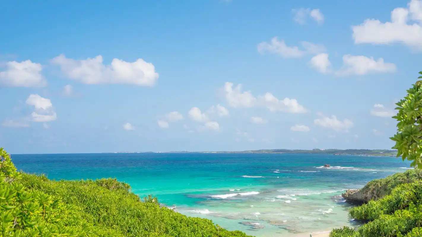 蓝色大海优美自然风光高清图片壁纸 (1/ 9) 2017-11-02 14:16:21 壁纸