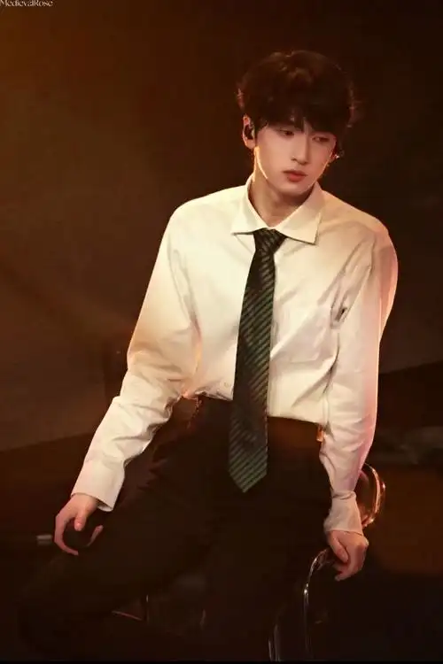 评估我 不能低估了我7别搞我了呀关注打开新页#严浩翔北京春晚彩排