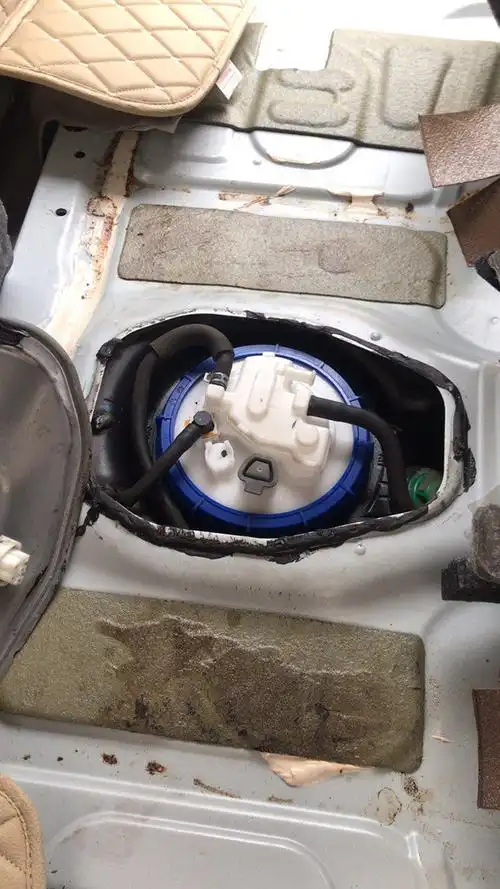 自己动手更换汽油滤芯