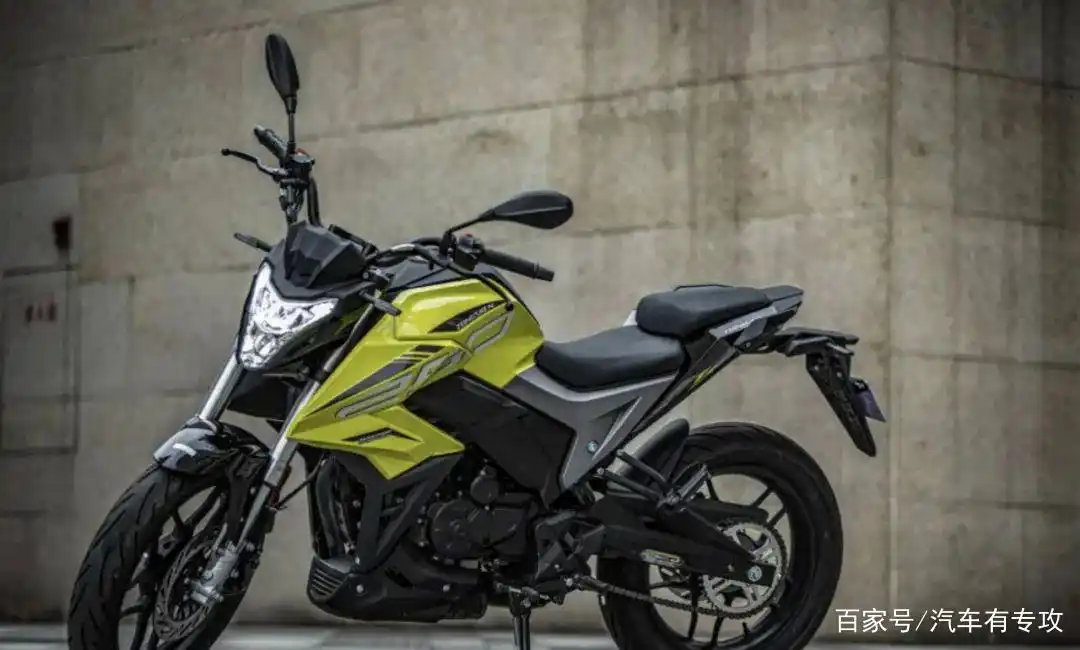 宗申"潮"系列安利:年轻人的都市运动街车250r