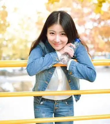 9款好看的中学生长发发型