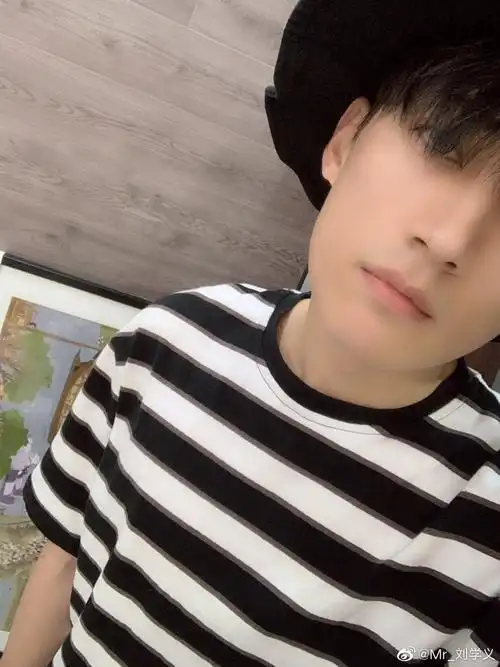 刘学义的现代装太好看啦!