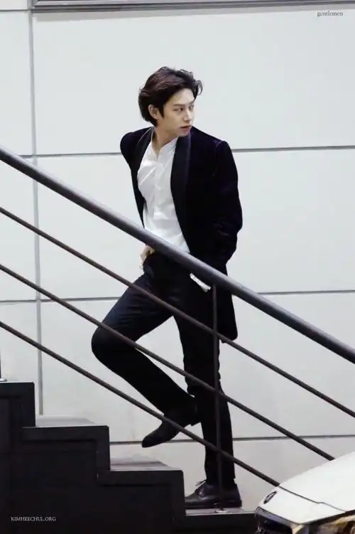 牛仔皮肤金希澈 宇宙大明星出道十三周年快乐!