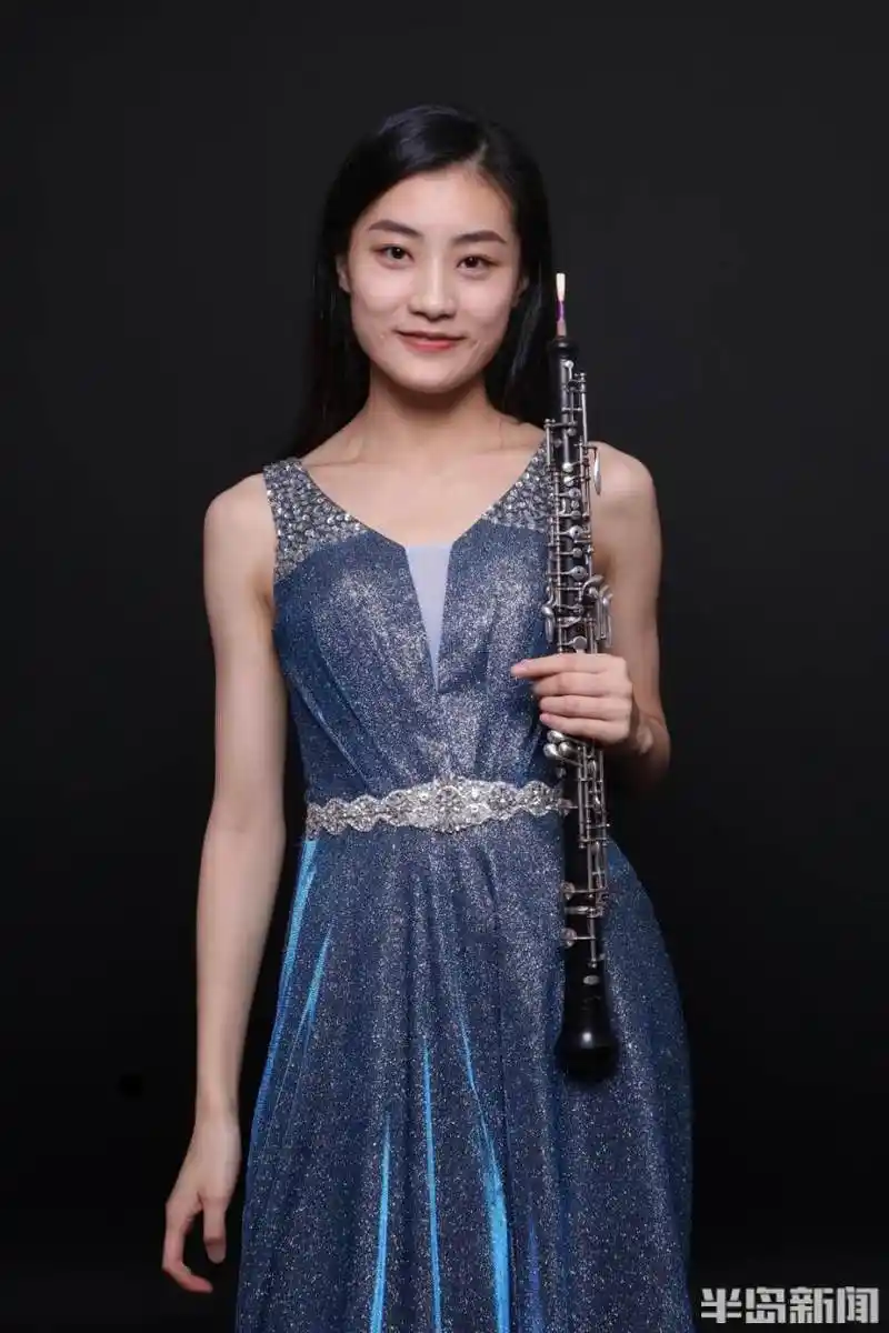 19岁就担任首席与知名演奏家同台这个青岛小嫚从小就是别人家的孩子