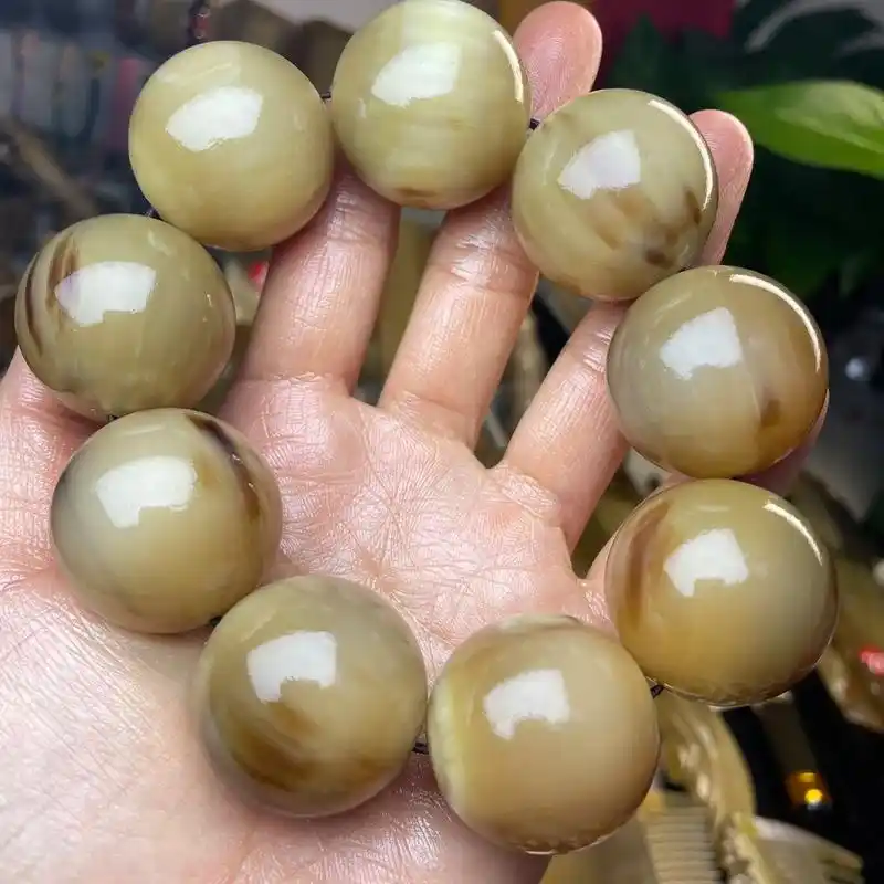 纯手工打造 #白水牛角 #精工细作 #文玩手串 - 抖音