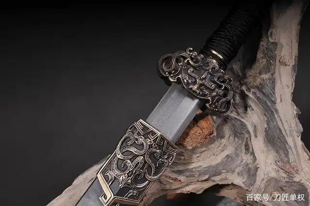 「鉴赏」乌木睚眦汉剑